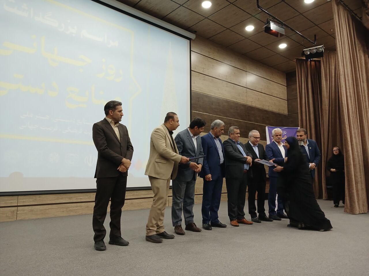 ۱۱ خانه بافت تاریخی شیراز، خانه صنایع دستی می‌شود