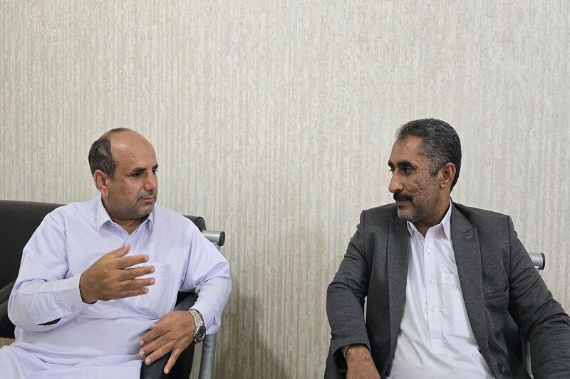 ۳۰ پنل خورشیدی بین عشایر چابهار توزیع شد