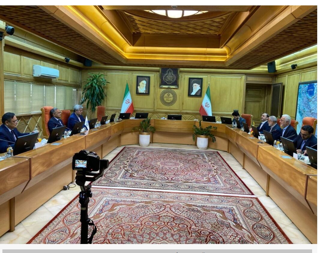 ایران رکن ملکوں کے ساتھ تعاون کے لئے آمادہ ہے: ای سی او سیکریٹری جنرل سے ملاقات میں ایران کے وزیر داخلہ کا اعلان