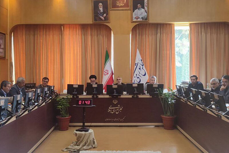 آمریکایی‌ها حق باج‌خواهی از ایران را ندارند