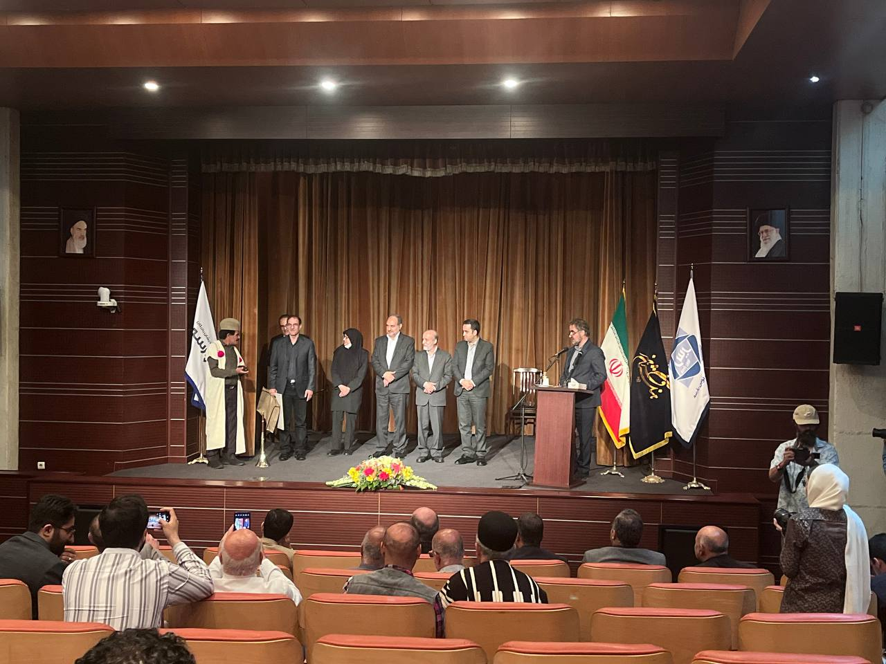 سیدمحمد بهشتی: صنایع دستی از معاصر شدن امتناع دارد