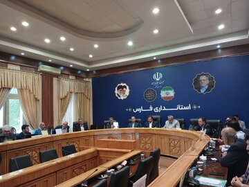 استاندار فارس: جذب معلمان نخبه، شرط توسعه آموزش و پرورش است