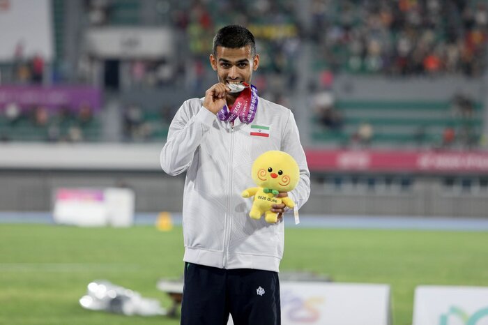 دونده نقرهای آسیا: یک ثانیه تا طلای هانگژو فاصله داشتم/ احسان حدادی کار بزرگی کرد