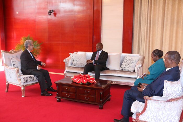 سفیر کشورمان، استوارنامه خود را تقدیم رئیسجمهور موزامبیک کرد