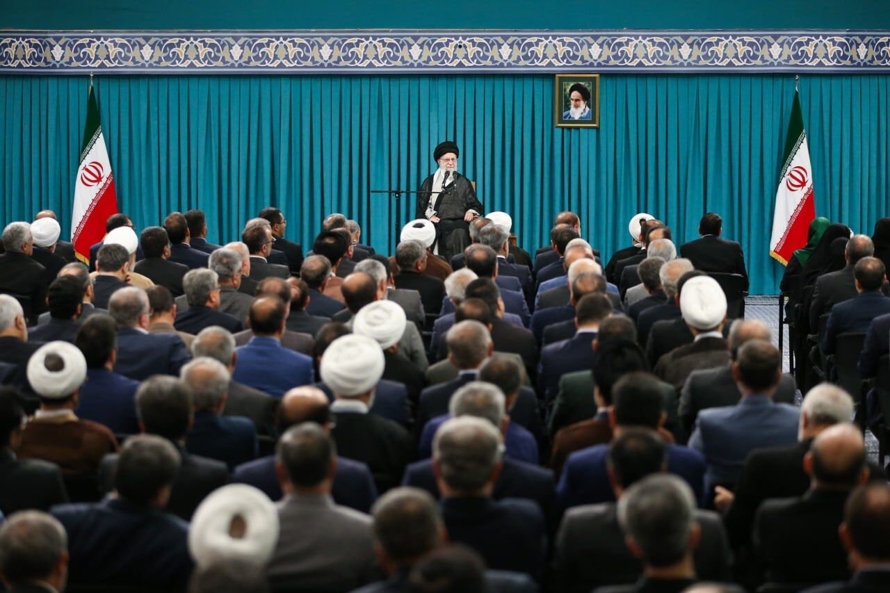 آغاز دیدار نمایندگان مجلس شورای اسلامی با رهبر معظم انقلاب