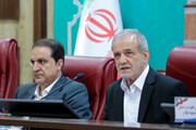 Réaction du Président Pezeshkian à l’adoption de la résolution du Conseil des gouverneurs contre l’Iran: Nous ne renoncerons pas à nos droits nucléaires