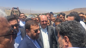 استاندار فارس: برای رفع مشکلات زیرساختی مسکن ملی بوانات چاره‌اندیشی می‌شود