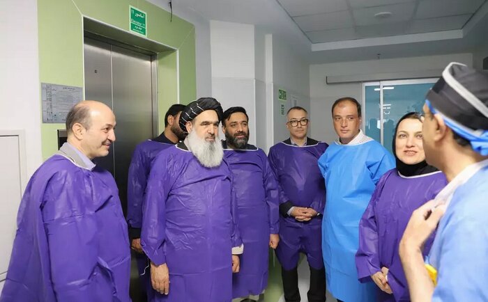 سرپرست وزارت صحت از شفاخانه فوق تخصصی اطفال «حکیم» در تهران بازدید کرد