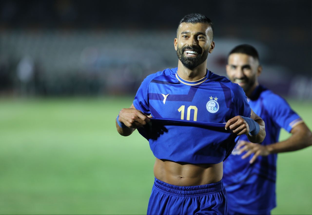 توافق نهایی با رامین؛ رونمایی از قرارداد رضاییان توافق نهایی با رامین؛ رونمایی از قرارداد رضاییان