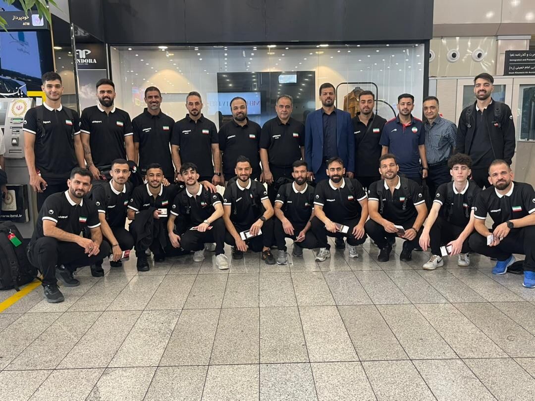 فوتسال قهرمانی ناشنوایان جهان؛ سجده ملیپوشان بر پرچم مقدس سه رنگ ایران +فیلم