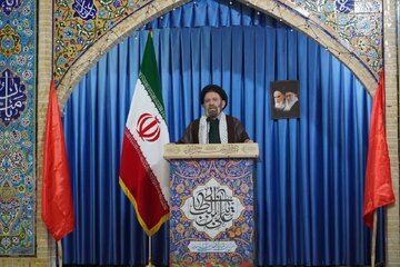 نماینده ولی فقیه در لرستان: رژیم صهیونیستی منتظر انتقام سخت باشد