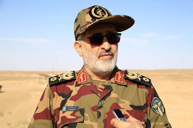 Ali Baş Komandanın əmri ilə general-mayor Əli Şadmani Xatəmül-Ənbiya Qərargahının komandanı təyin edilib Ali Baş Komandanın əmri ilə general-mayor Əli Şadmani Xatəmül-Ənbiya Qərargahının komandanı təyin edilib