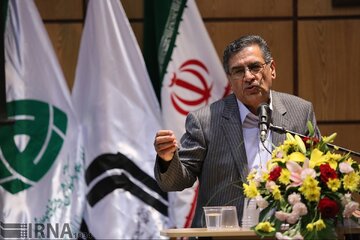 فعال سیاسی اصلاح‌طلب: همه باید به نیروهای مسلح و حفظ آرامش کمک کنیم