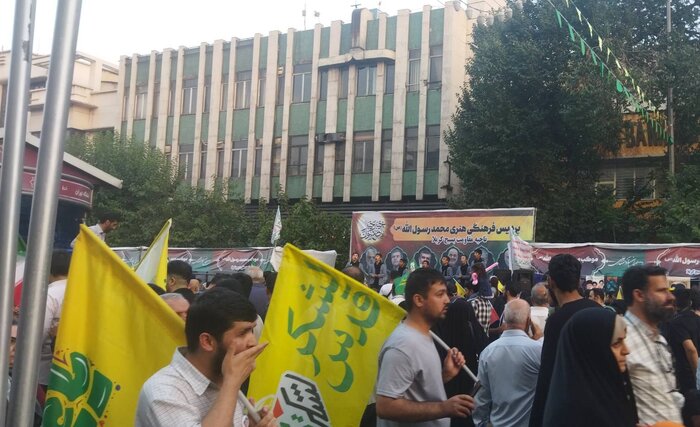 حضور باشکوه تهرانیها در مراسم ایران ذوالفقار علی