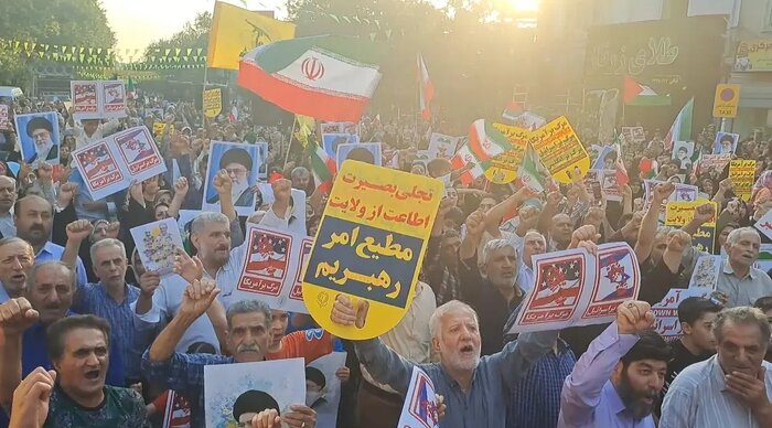ملت ایران در مسیر ولایت؛ خشم ملت، پاسخ کوبنده به دشمنان اسلام بود