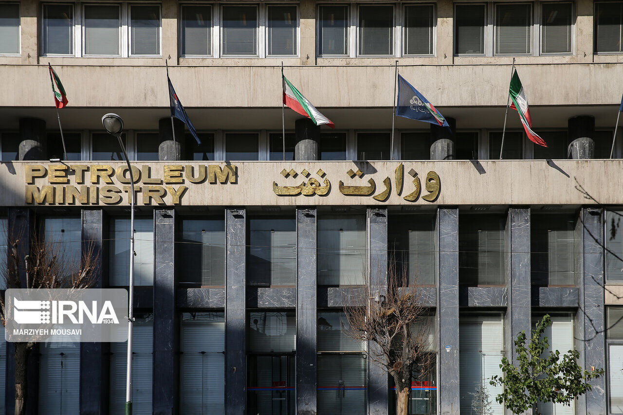 Ölministerium: Brand im Shahran-Öldepot und Treibstofftank südlich von Teheran unter Kontrolle