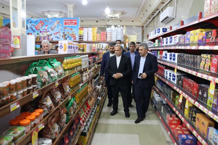 فرماندار بهارستان :آرامش در بازار حاکم است
