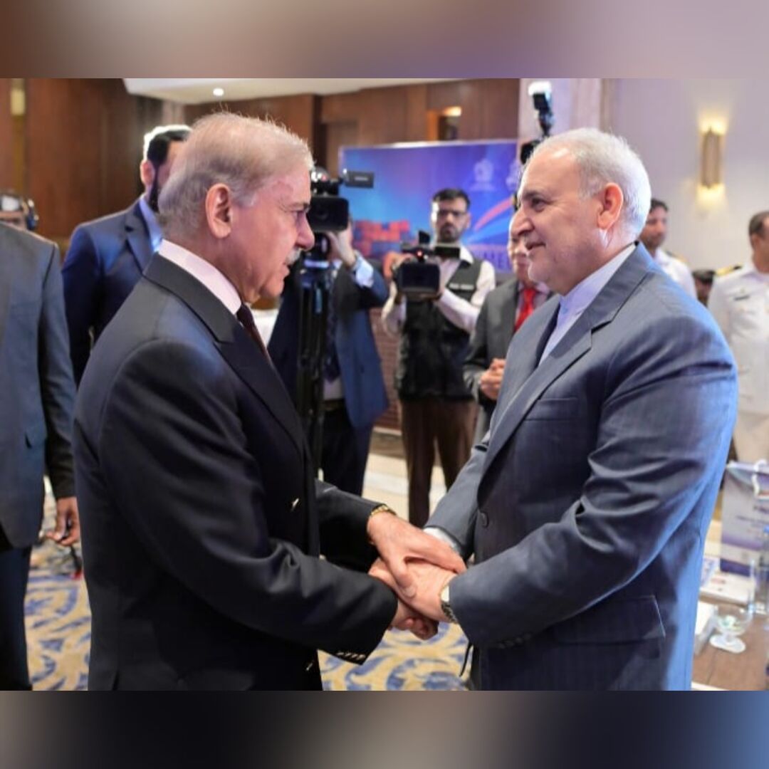 پاکستان کے وزیر اعظم نے اسلام آباد میں ایران کے سفیر سے ملاقات کی