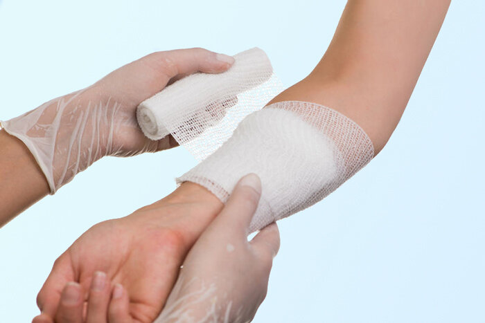 چگونه در منزل پانسمان اضطراری انجام دهیم