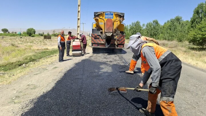 پیشرفت ۵۰ درصدی پروژه تعریض راه ارتباطی ملایر ـ قوزان