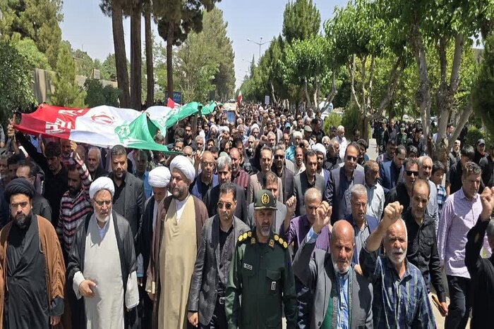 پیکر یکی از شهدای تجاوز رژیم صهیونیستی در قاین تشییع شد