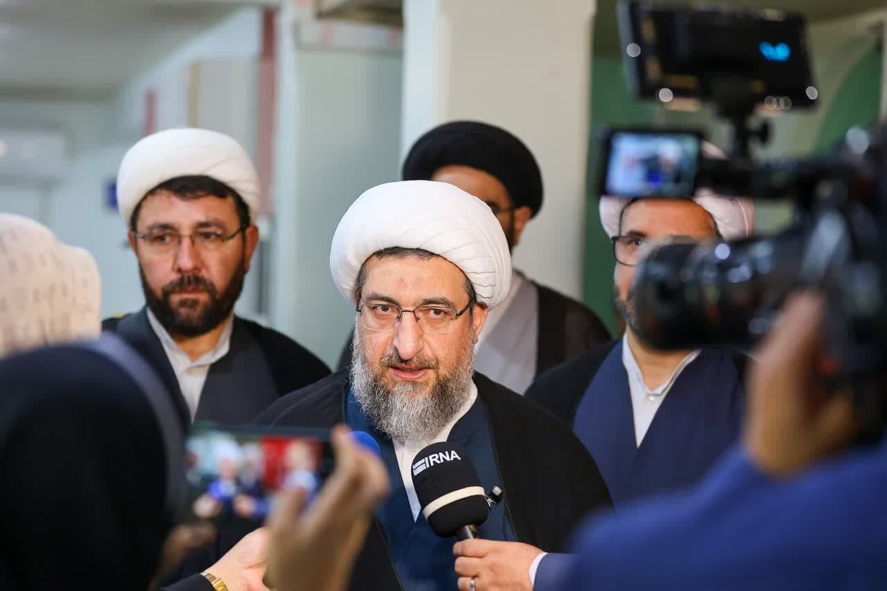 دشمن با شایعه پراکنی به دنبال تضعیف روحیه مردم است + فیلم دشمن با شایعه پراکنی به دنبال تضعیف روحیه مردم است + فیلم