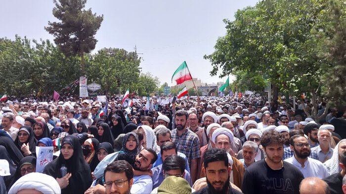 تشییع باشکوه پنج شهید حمله جنایتکارانه رژیم صهیونیستی در قم