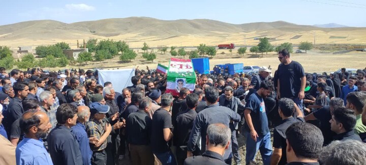 تشییع پیکر شهدای تجاوز رژیم صهیونیستی در تویسرکان با حضور باشکوه مردم