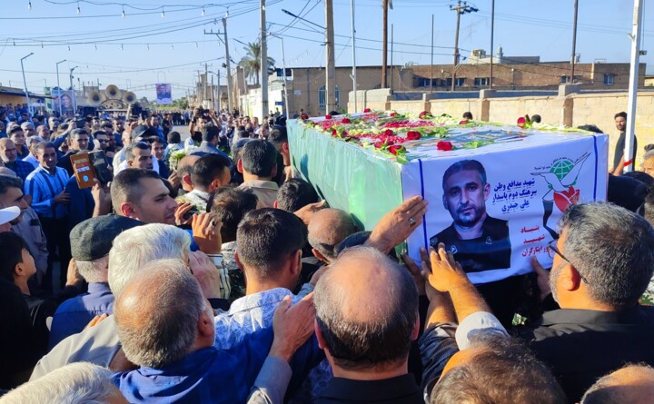 پیکر مطهر شهید مدافع وطن در شهر منتظران دزفول تشییع شد