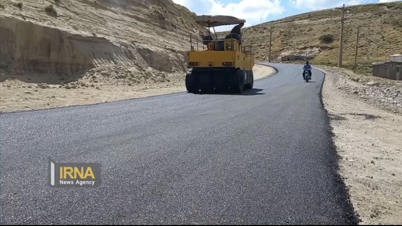 صنعت نفت ۹۸۰۰ میلیارد ریال برای توسعه راههای عسلویه اختصاص داد صنعت نفت ۹۸۰۰ میلیارد ریال برای توسعه راههای عسلویه اختصاص داد