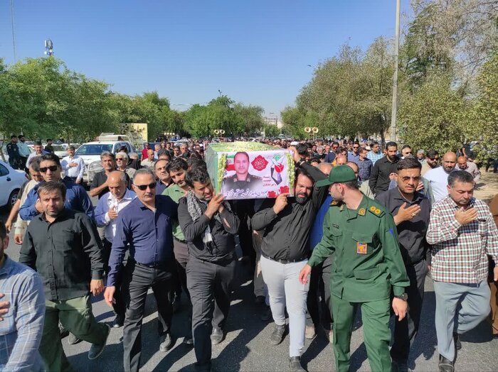 پیکر پاسدار شهید «مصطفی خزاعی» در دزفول تشییع شد