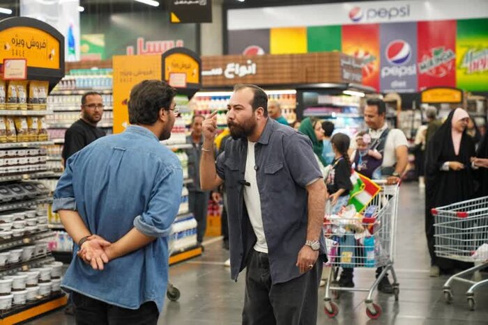 خیابانهای شیراز؛ عرصه تئاتر و شاهنامه خوانی در میانه جنگ