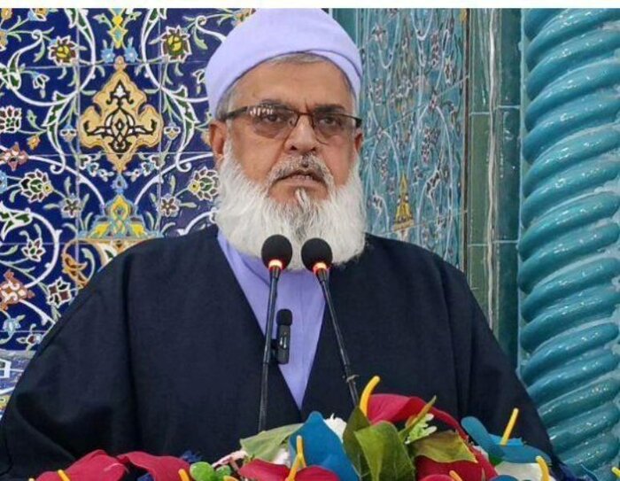 امام جمعه موقت خاش: دشمنان با بهره‌گیری از جنگ رسانه‌ای به دنبال تفرقه در جامعه هستند