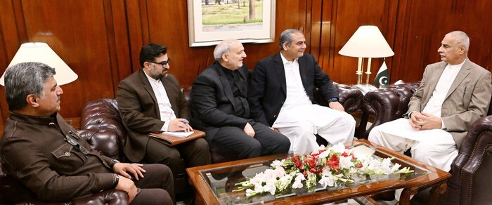 رئیس مجلس پاکستان: آشوبهای اخیر منطقه مشارکت تهران - اسلامآباد را تقویت میکند