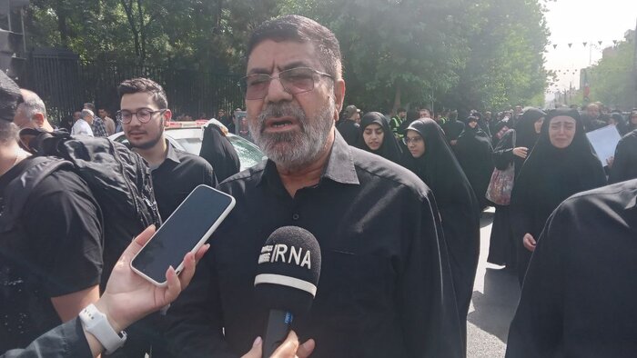 همراهی شخصیتها با مردم در تشییع «شهدای اقتدار ملی»؛ از روسای قوا تا شمخانی مجروح