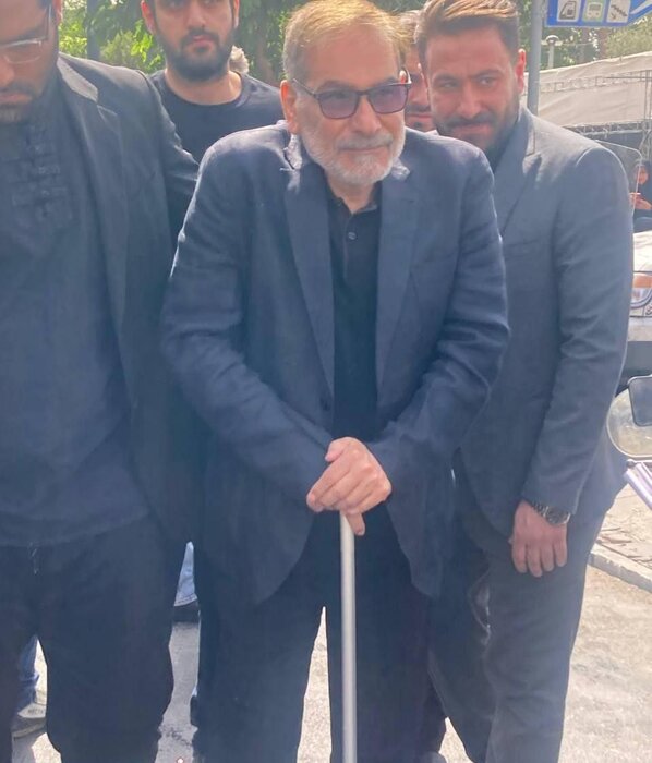 همراهی شخصیتها با مردم در تشییع «شهدای اقتدار ملی»؛ از روسای قوا تا شمخانی مجروح