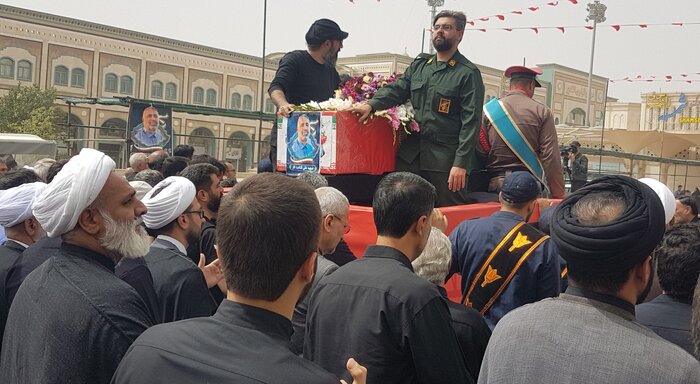 پیکر قاضی مجاهد شهید قناعت کار در حرم حضرت معصومه به خاک سپرده شد