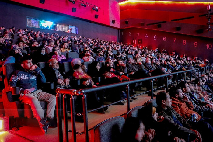 انتظار برای «زن و بچه» و «مرد عینکی» در اکران پساجنگ/ گیشه ۳ هزار میلیاردی محقق میشود؟