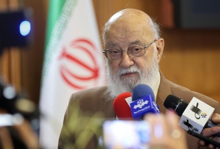 مشکل تامین اتوبوس در تهران ساخت است نه منابع 