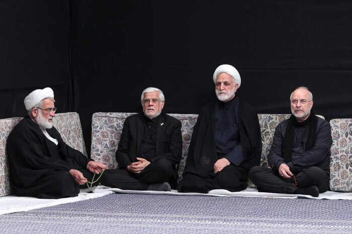 عزاداری شب هشتم محرم و توسل به حضرت علی اکبر(ع) در حسینیه امام خمینی(ره)