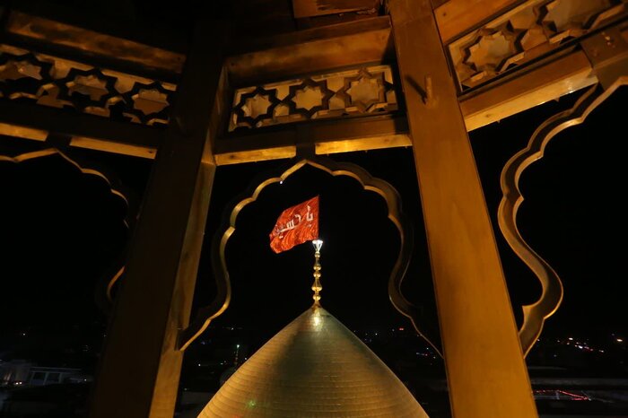 قم در شب عاشورای حسینی غرق در ماتم شد