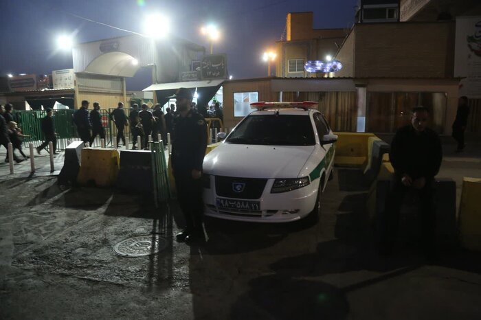 قم در شب عاشورای حسینی غرق در ماتم شد