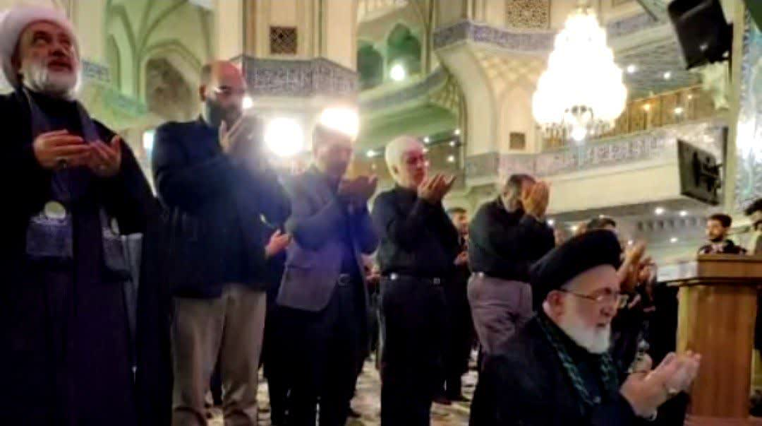 اقامه نماز ظهر عاشورا در حرم حضرت عبدالعظیم (ع) + فیلم