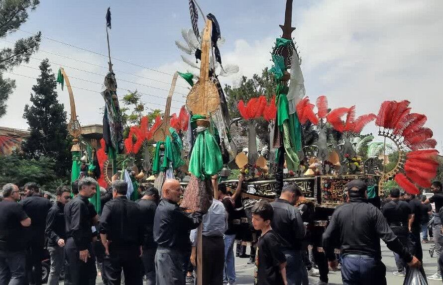 همنوایی دامغانیها با اسرای نینوا در آیین یازدهم محرم + فیلم - ایرنا