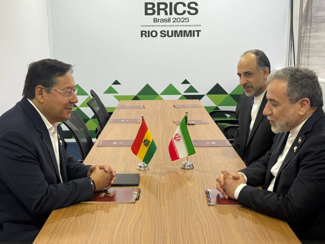 عراقچی با رئیس جمهور بولیوی گفت وگو کرد