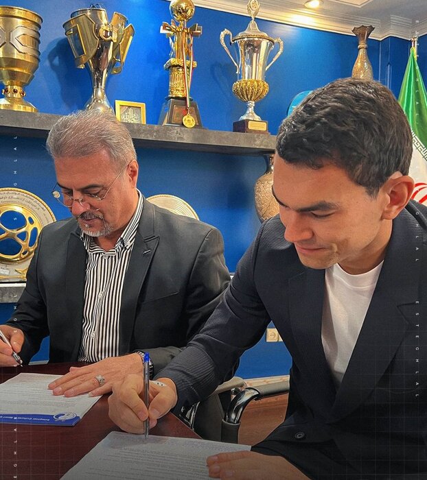 مدافع ملیپوش ازبکستان به استقلال پیوست