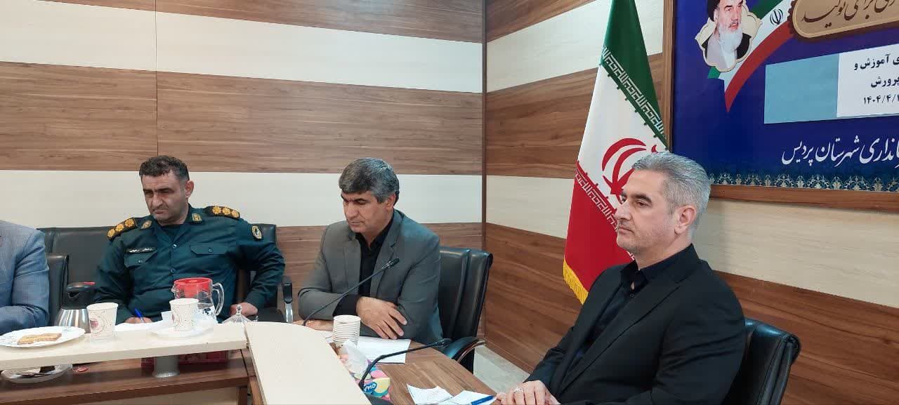 فرماندار پردیس: ۱۸ مدرسه تا پایان سال به آموزش و پرورش تحویل می‌شود