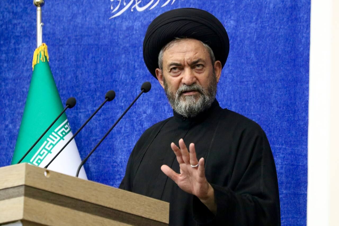 امام جمعه اردبیل: انسجام ملی بزرگترین درس جنگ تحمیلی ۱۲ روزه بود