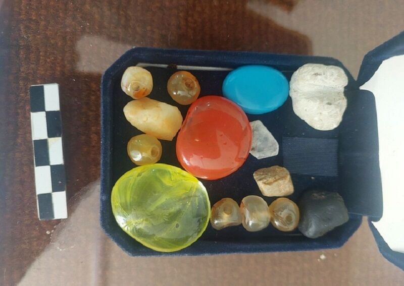 کشف ۳۷ قلم اشیای تاریخی در تبریز کشف ۳۷ قلم اشیای تاریخی در تبریز