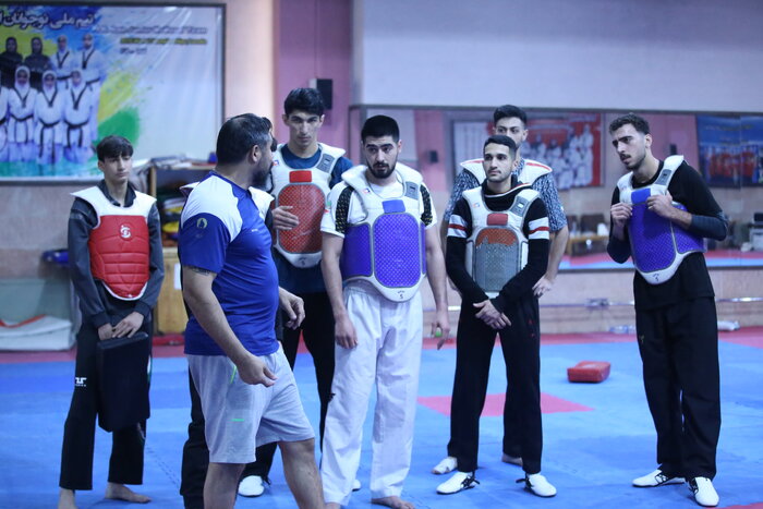 افلاکی: مگر بقیه کشورها تماشاگرند که همه مدال‌ها را ما بگیریم؛ به جای تشویق، تخریب می‌شویم